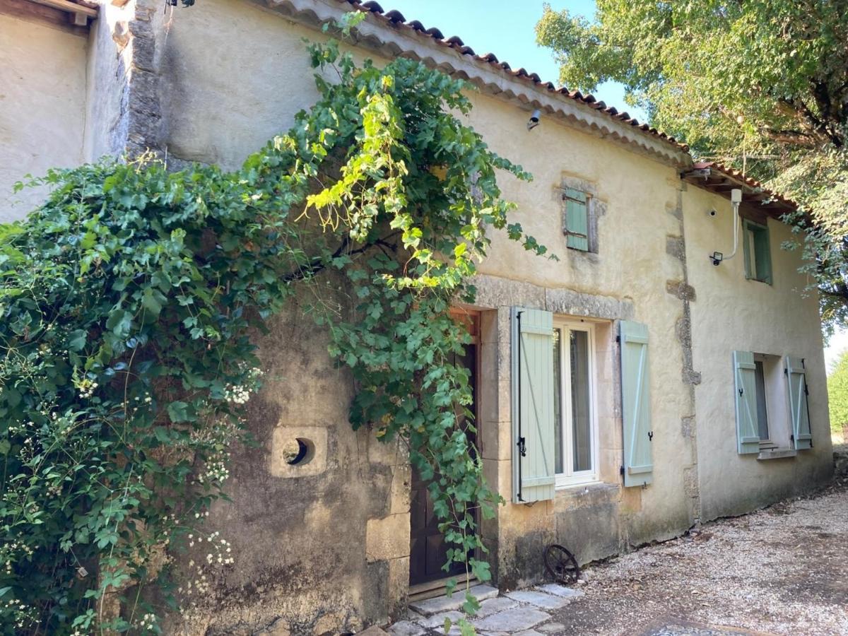 Rustic Cottage With Stunning Swimming Pool Saint-Front  Eksteriør billede